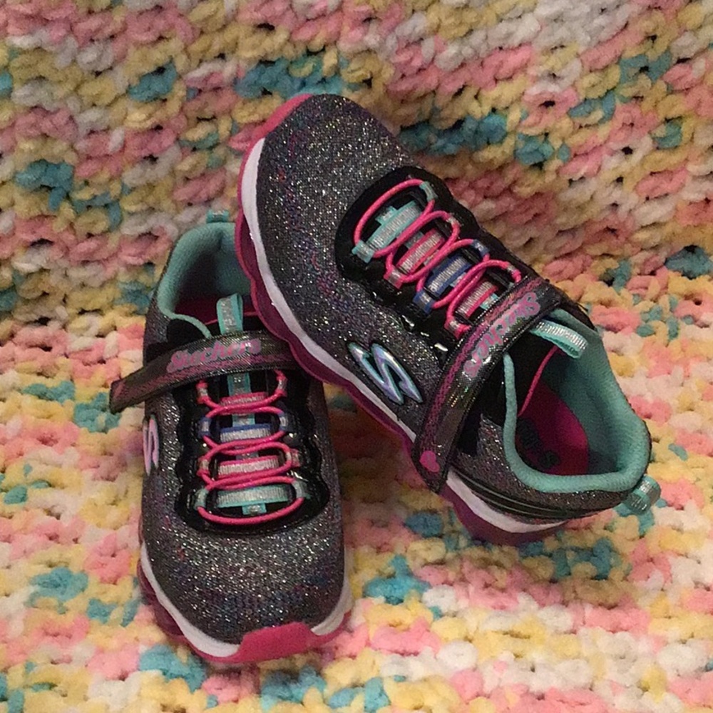 Skechers light girl shoes